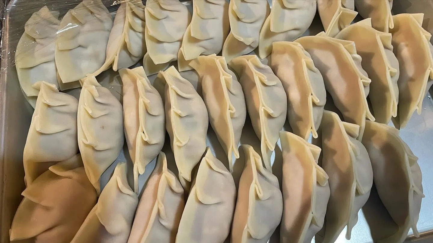 2024/01/25 贅沢餃子試作中！！フォアグラ餃子com...