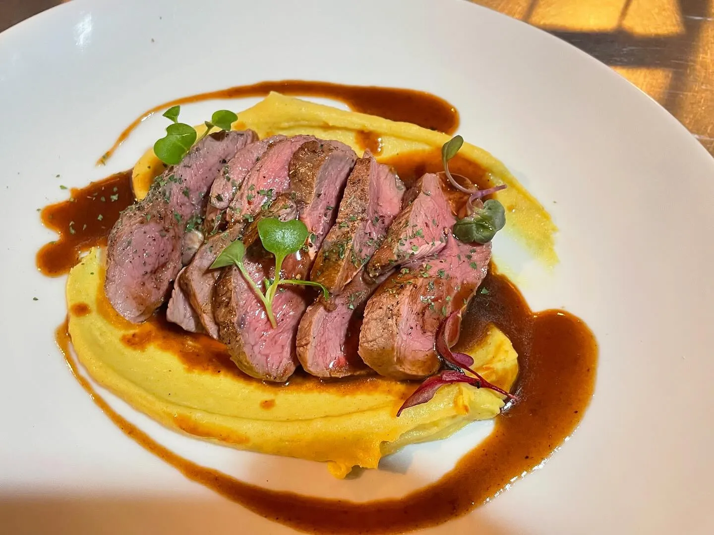 2024/09/28 ラム肉ロースト出汁とブルーチーズのソー...